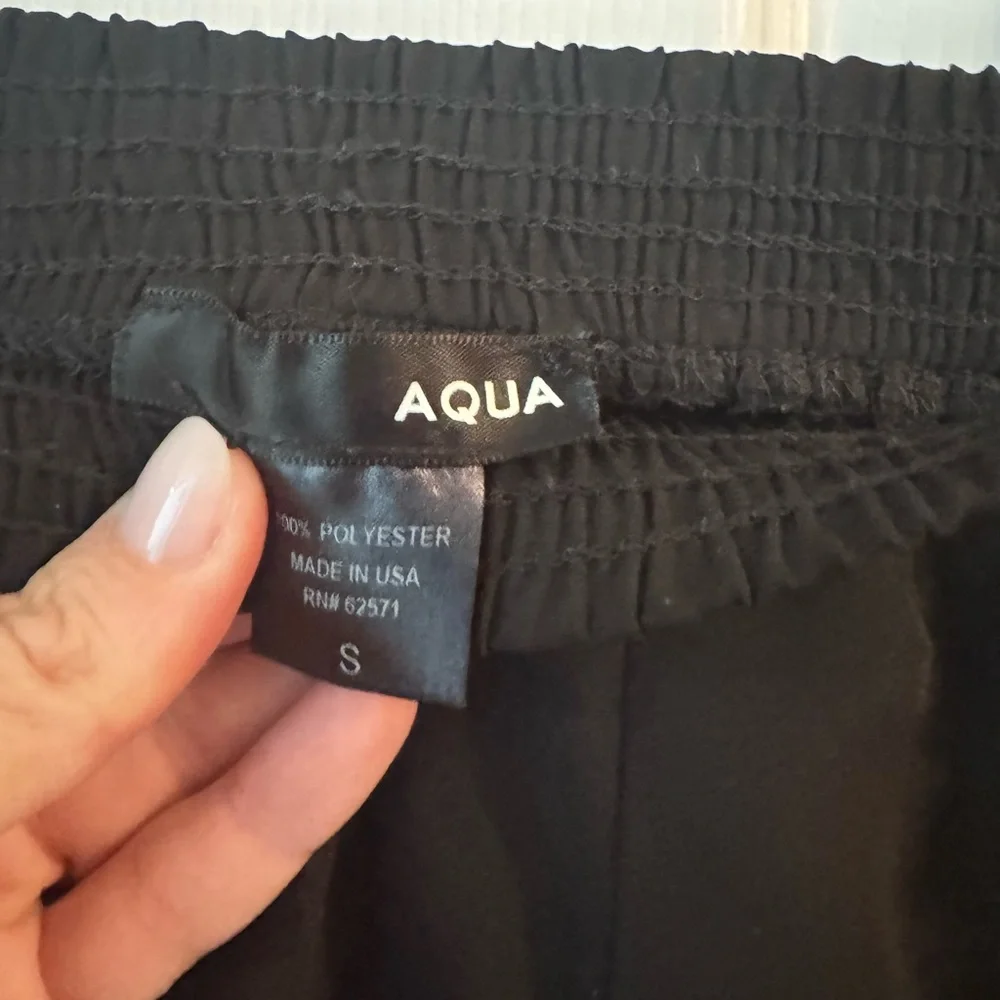 AQUA Black Lace Trim Shorts - Picture 3 of 3